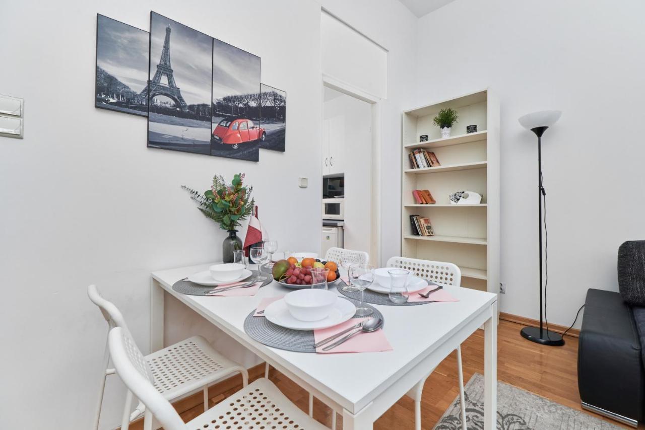 Rynek Apartment The Heart Of The City By Noclegi Renters Wrocław Extérieur photo